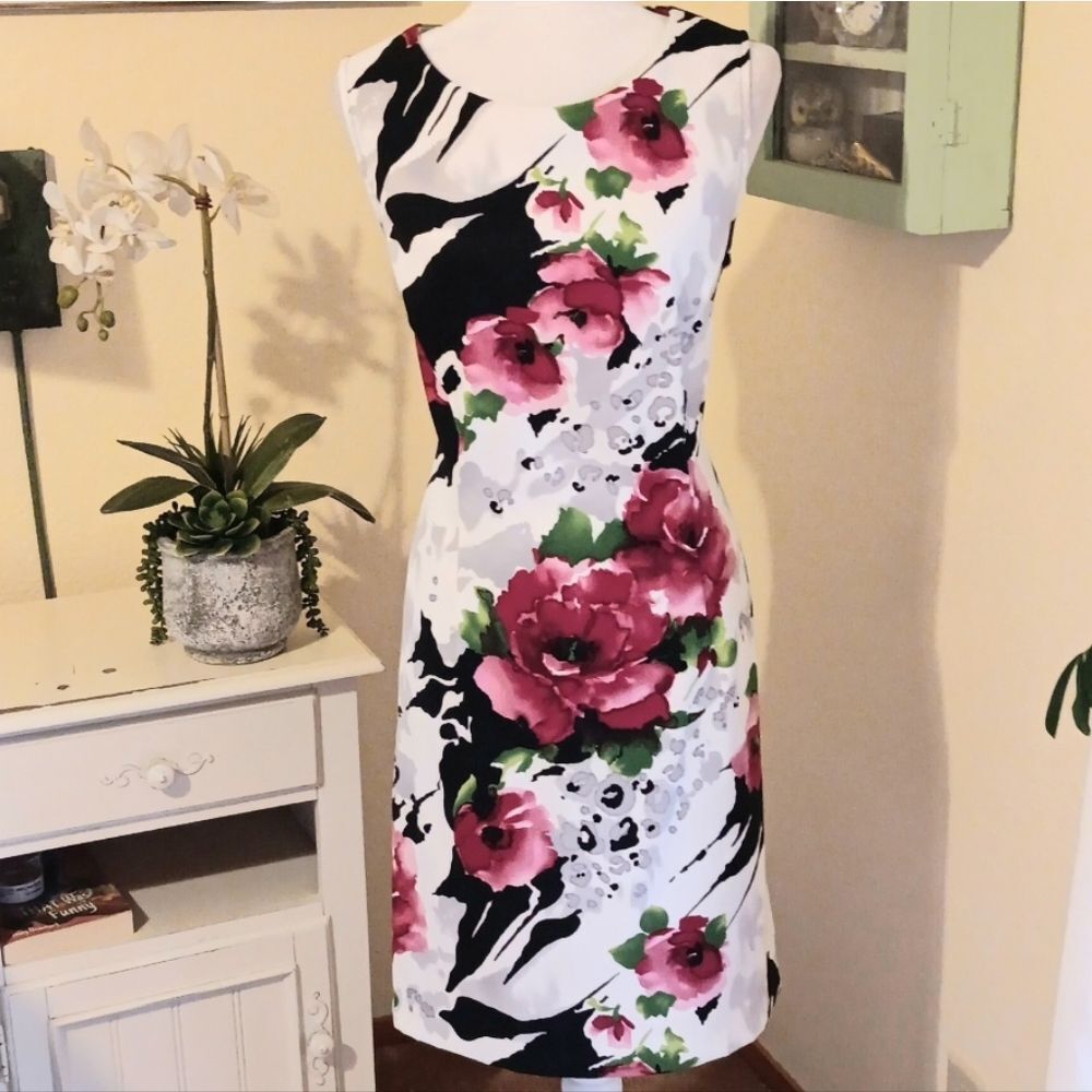 Connected Apparel Floral Dress Career. Occaison.